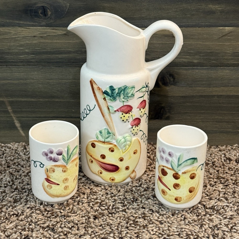 Vtg Strawberry Pitcher Vase ceramic‎ Jug & 2 Cups Japan Raised Hand Painted